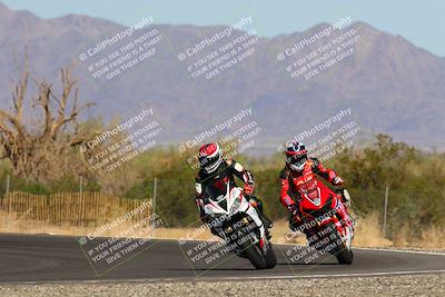 media/Oct-09-2022-SoCal Trackdays (Sun) [[95640aeeb6]]/Turn 3 (930am)/
